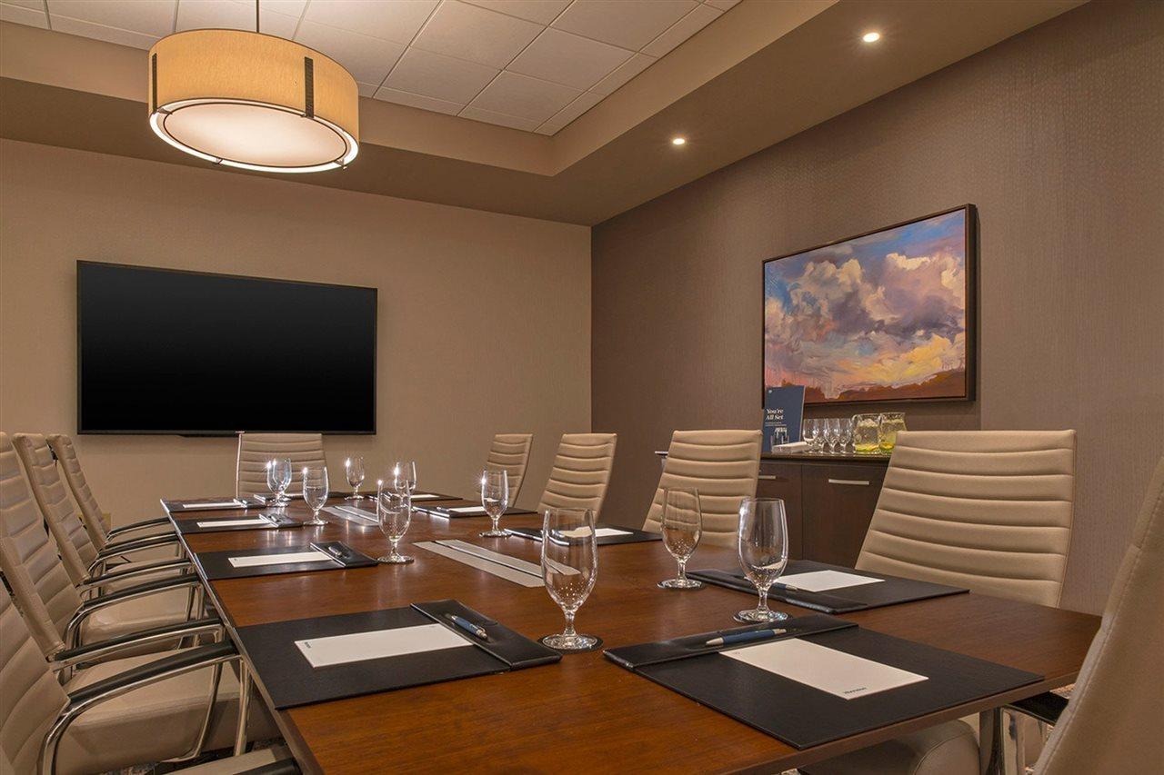 Sheraton Austin & Conference Center Hotel 4*